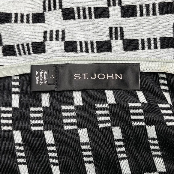 St. John Gray Black Knit Fit & Flare Dress Rayon Wool Printed Boat Neck size 12 - Picture 7 of 11